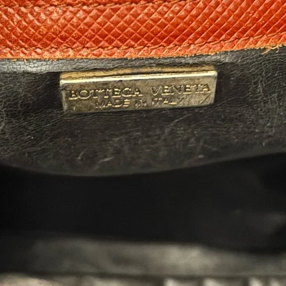 Bottega Veneta Crossbody. Flap Lock Closure. Purchased from JEBWA. - Picture 5 of 9